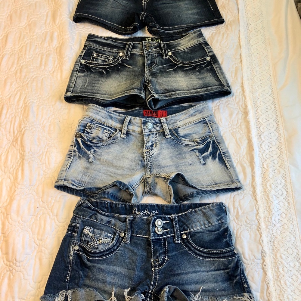 Juniors size 1 jean shorts 4 pairs